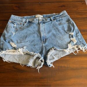 Abercrombie Curve Love Distressed Denim Shorts 🔥 High Rise Cutoffs